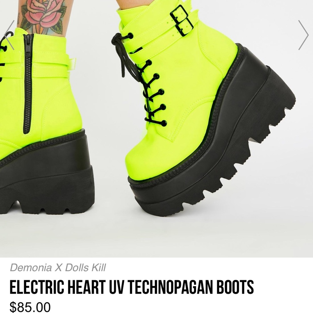 NWT Dolls Kill neon platforms!
